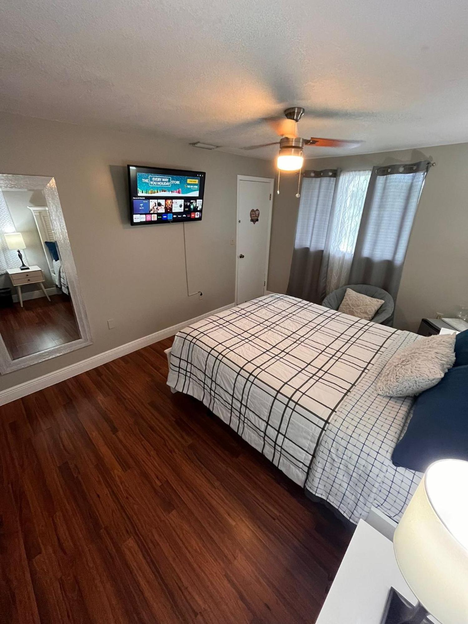 Privatunterkunft Spanish Style House - Free Parking Miami